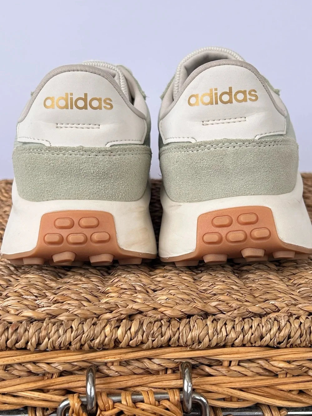 Adidas Women’s Run‎ 70 Sneakers Chunky Sole Lace Up Green/White Size 9